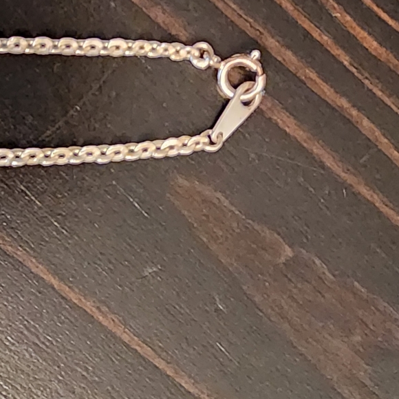 Sterling silver and lucky horseshoe necklace - Picture 9 of 9